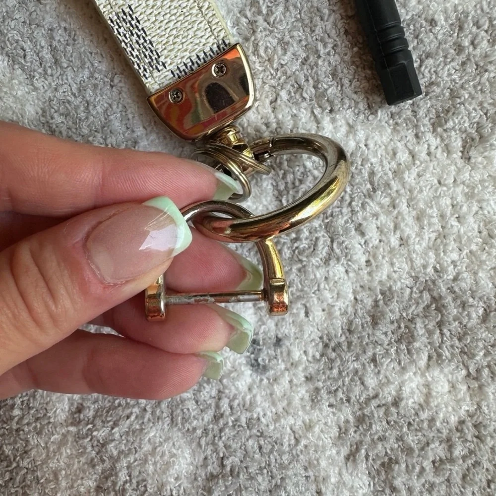 Keychain - Picture 2 of 2